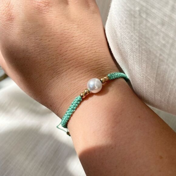 Pearl friendship bracelet ✨🤍✨ - Picture 3 of 3